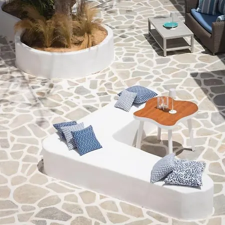 Swell S12 New In Naousa (Paros)